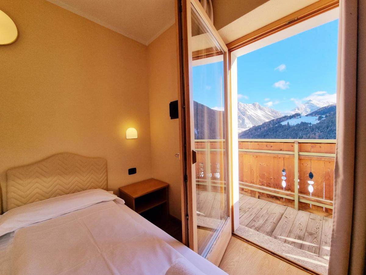 Hotel San Carlo, Tra Bormio E Livigno 이솔라치아 외부 사진