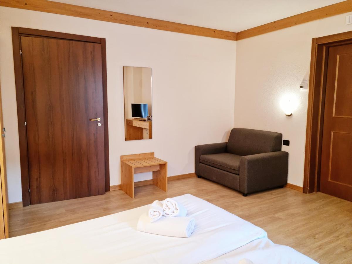 Hotel San Carlo, Tra Bormio E Livigno 이솔라치아 외부 사진