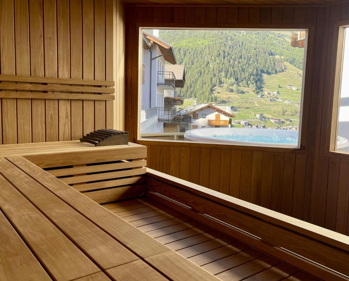 Hotel San Carlo, Tra Bormio E Livigno 이솔라치아 외부 사진