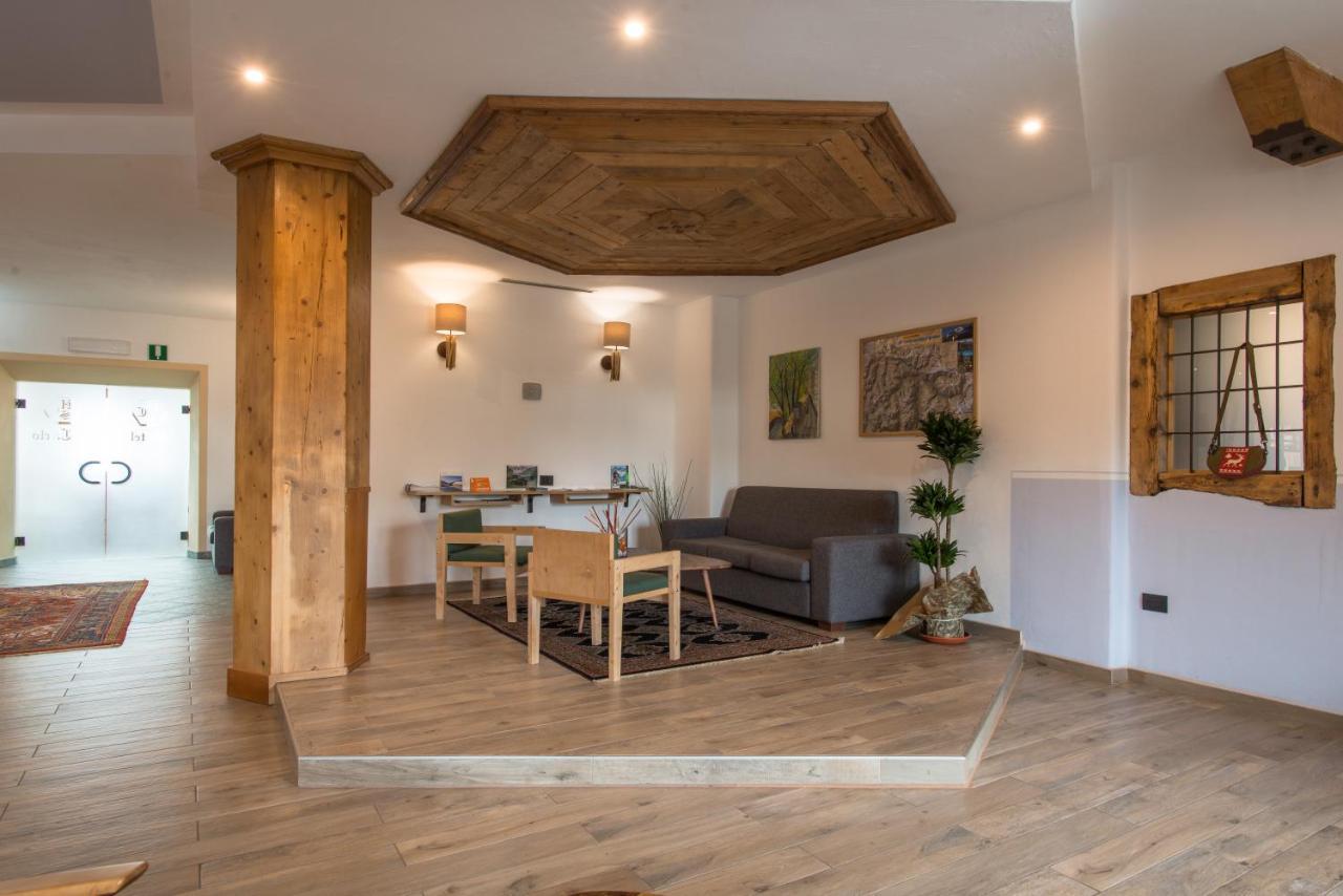 Hotel San Carlo, Tra Bormio E Livigno 이솔라치아 외부 사진