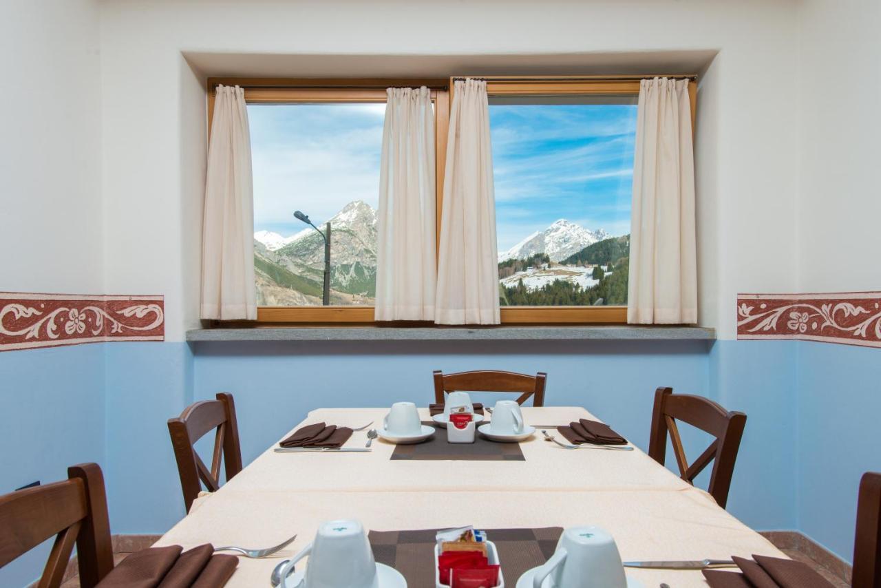 Hotel San Carlo, Tra Bormio E Livigno 이솔라치아 외부 사진