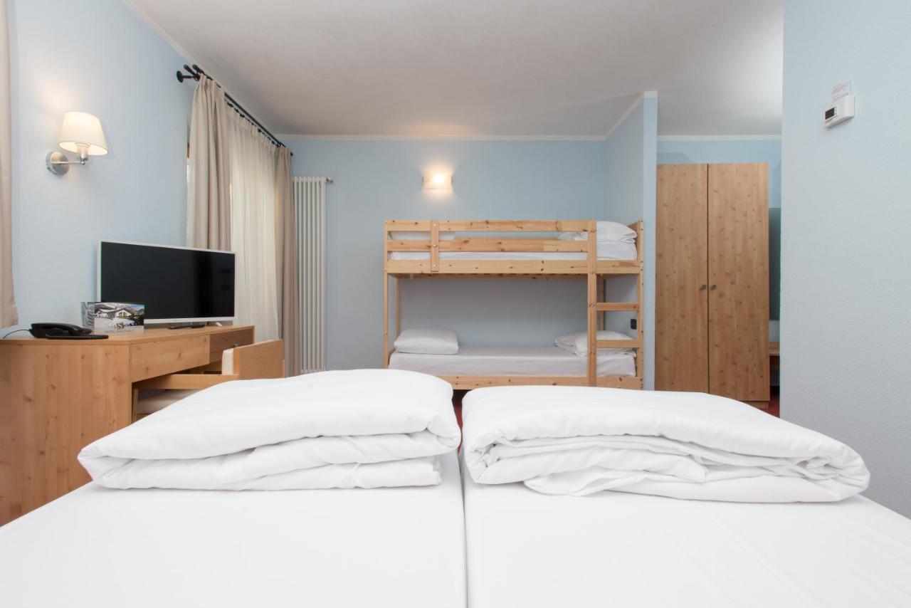 Hotel San Carlo, Tra Bormio E Livigno 이솔라치아 외부 사진